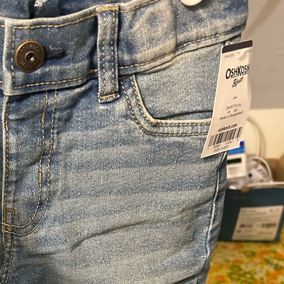 New jeans with tags. Never worn 4T - Picture 2 of 2